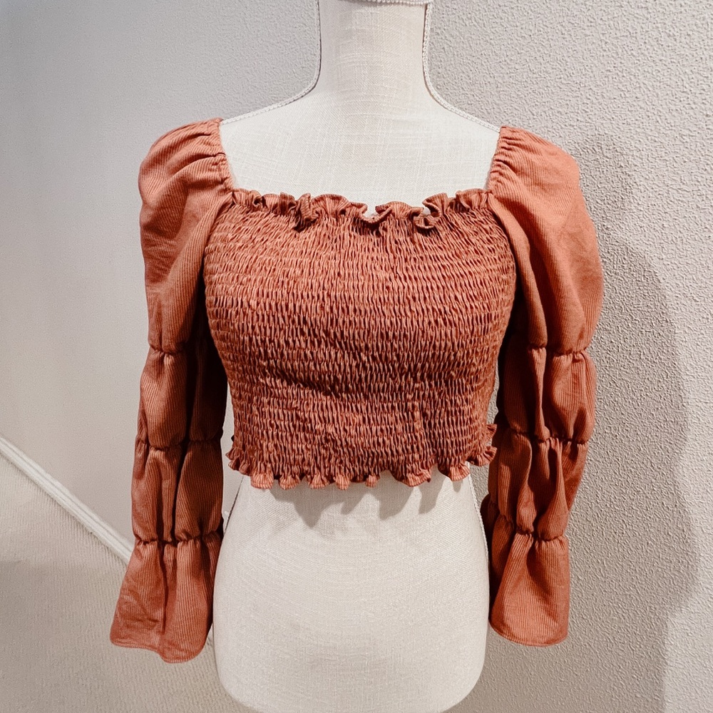 Smocked Puff Sleeve Top || NEVER WORN ||